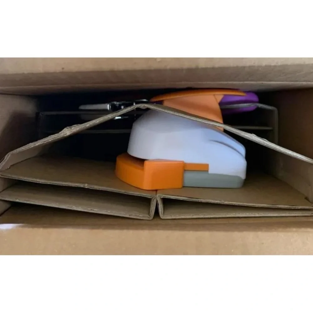 Fiskars Gift Wrapping Set Cutter Punch Homemade Tags‎ Curls Presents